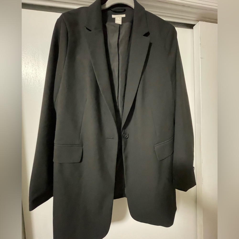 Classic Black Oversized Blazer